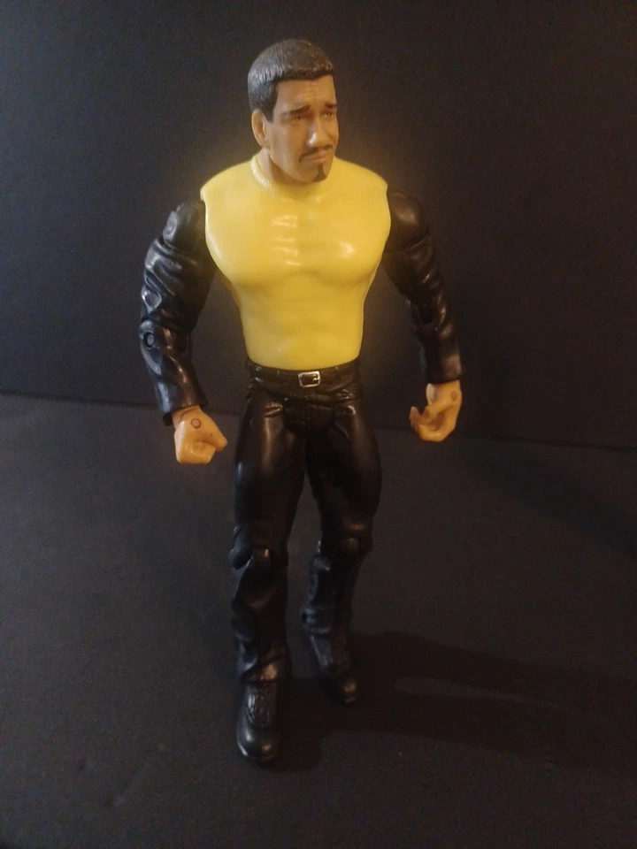Lote 2 figuras de acción WWE Jakks Pacific Eddie Guerrero 2003 y Big Show 2005 Foto 4 de 4