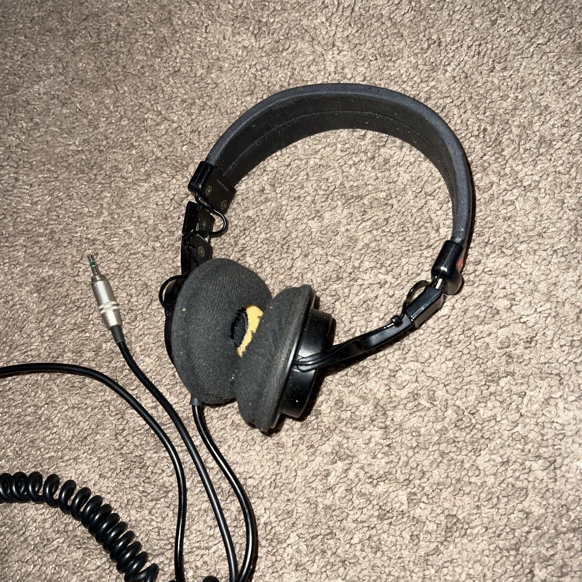 Sony foldable headphones hot sale