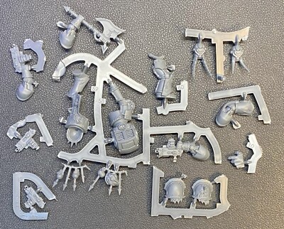 Chaos Terminator B Axe Power Fist Chaos Space Marines Warhammer 40k - NoS (x1)