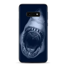 Skins Decal wrap for Samsung Galaxy S10e - Shark attack