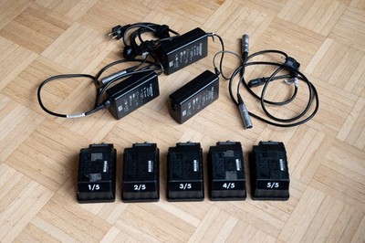 Menge 5 OBB-2 On-Board Akkus + 3 Ladegeräte für Arriflex 416