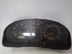 Kombiinstrument VW Passat 3BO919861B