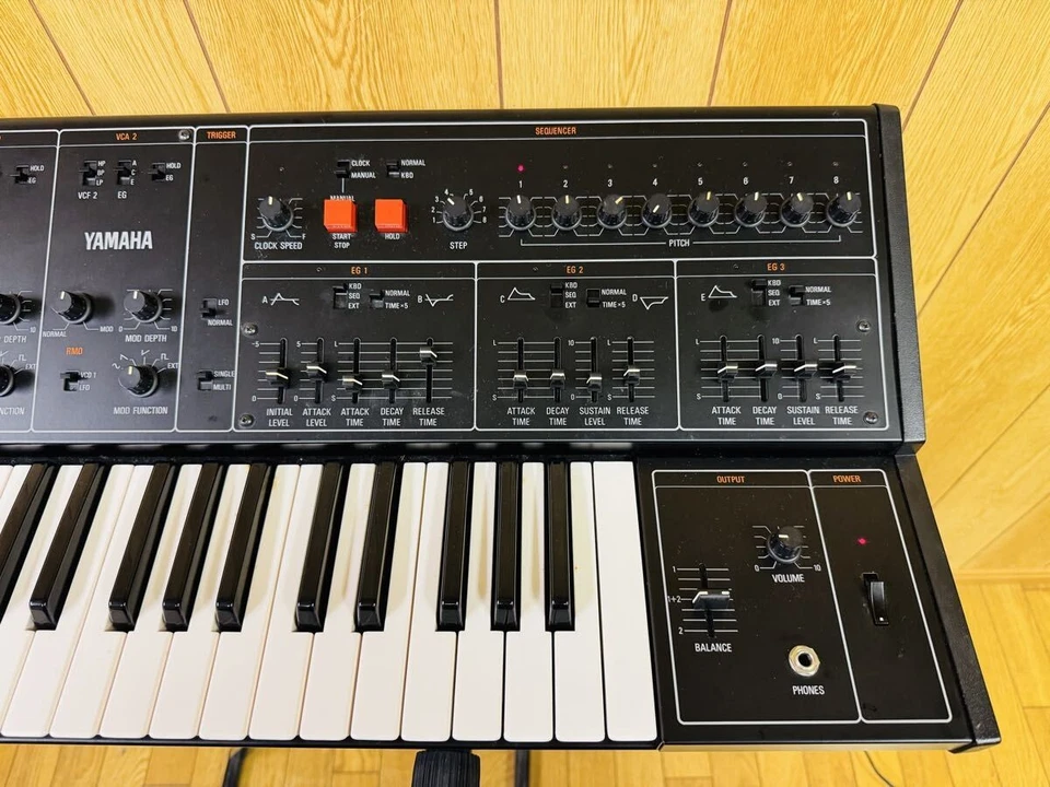 Yamaha CS-30 Vintage Analog Synthesizer Keyboard w/ Hard Case Working Japan JP - Image 3 of 4