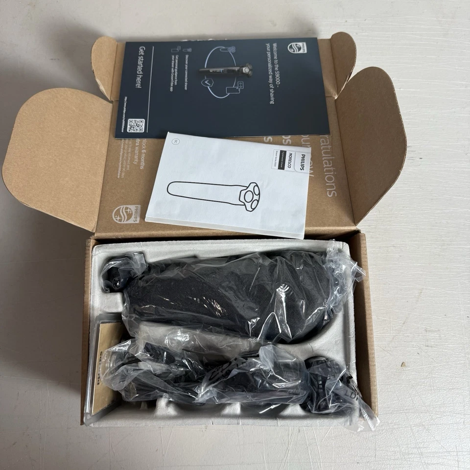 Philips Norelco S9507/87 Series 9000 Wet/ Dry Electric Shaver NEW OPEN BOX - Image 2 of 4