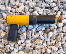 Atlas Copco RRH 10P-TS Pneumatic Recoilless Rivet Gun