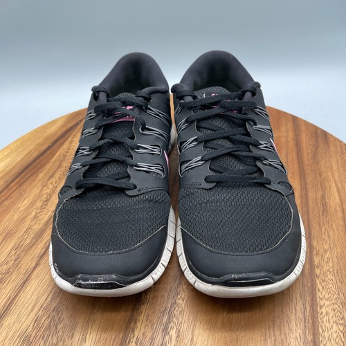 Nike Free 5.0 Damenschuhe Größe 10 schwarz Laufen bequem Gehen Fitnessstudio Turnschuhe - Bild 2 von 8