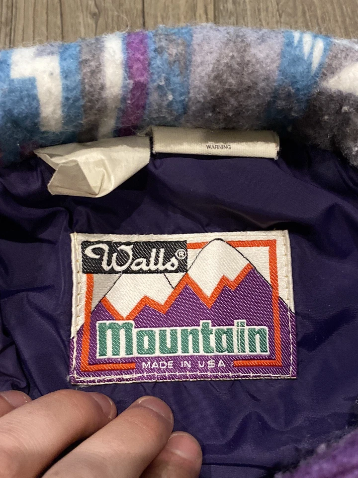 Abrigo Chaqueta Bombardero Púrpura Estampado Azteca Montaña Paredes Años 90 De Colección Talla S LEER Foto 3 de 4