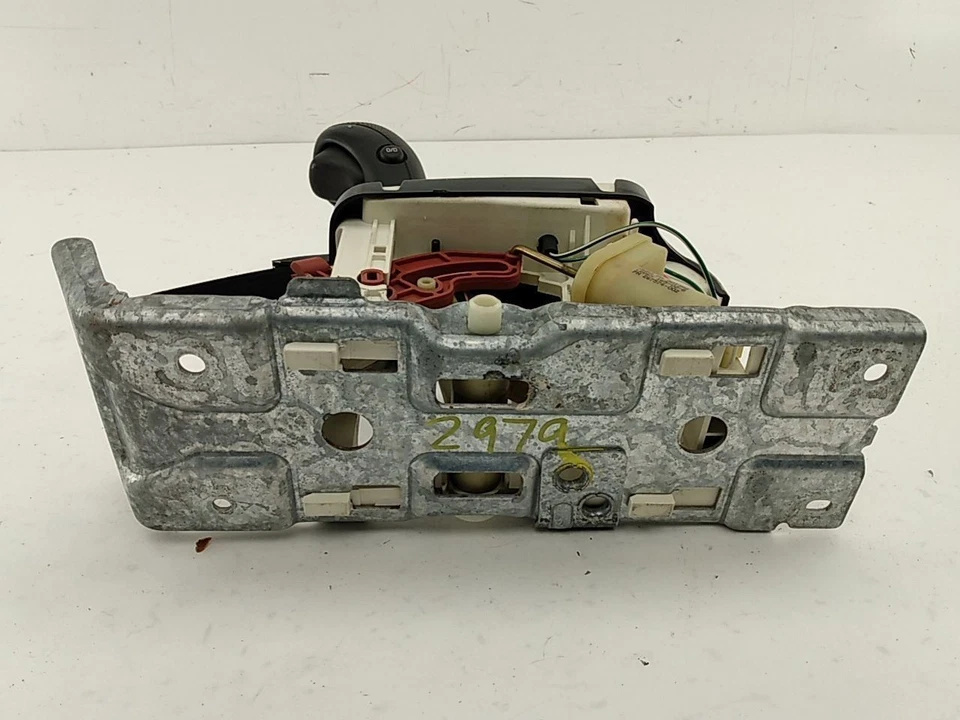 Jeep Liberty KJ Automatic Transmission Gear Shift Shifter Selector 2002-2007 - Image 3 of 4