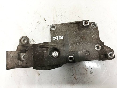 Volkswagen Polo 2008 Engine Mount Bracket and Gearbox Mount Bracke #2541762-80