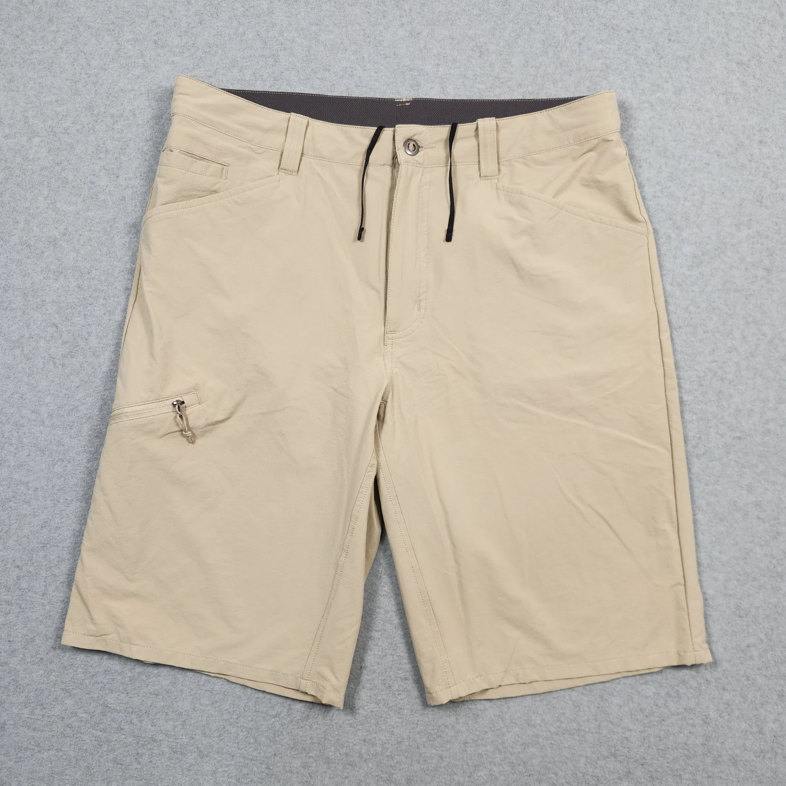 Patagonia Shorts Mens 36 Tan Quandary Cargo Outdoor Hiking Performance Stretch