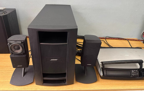 A set of BOSE PS28 III subwoofer