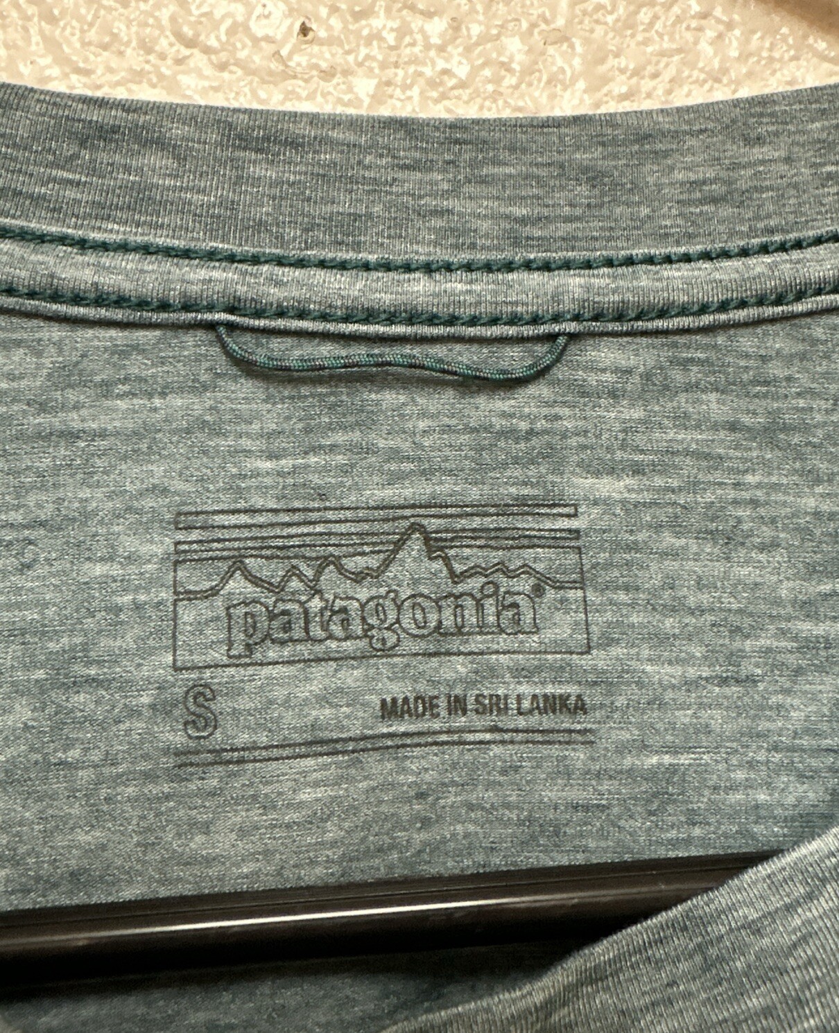 Patagonia Women's Long-Sleeved Glorya Twist Top Teal 42105 Sz Small
