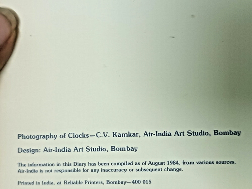 INDIEN SAMMLERSTÜCK: AIR-INDIA TAGEBUCH 1985 ZEIGT SAMMLUNG VON PERIODENUHREN - Bild 3 von 16