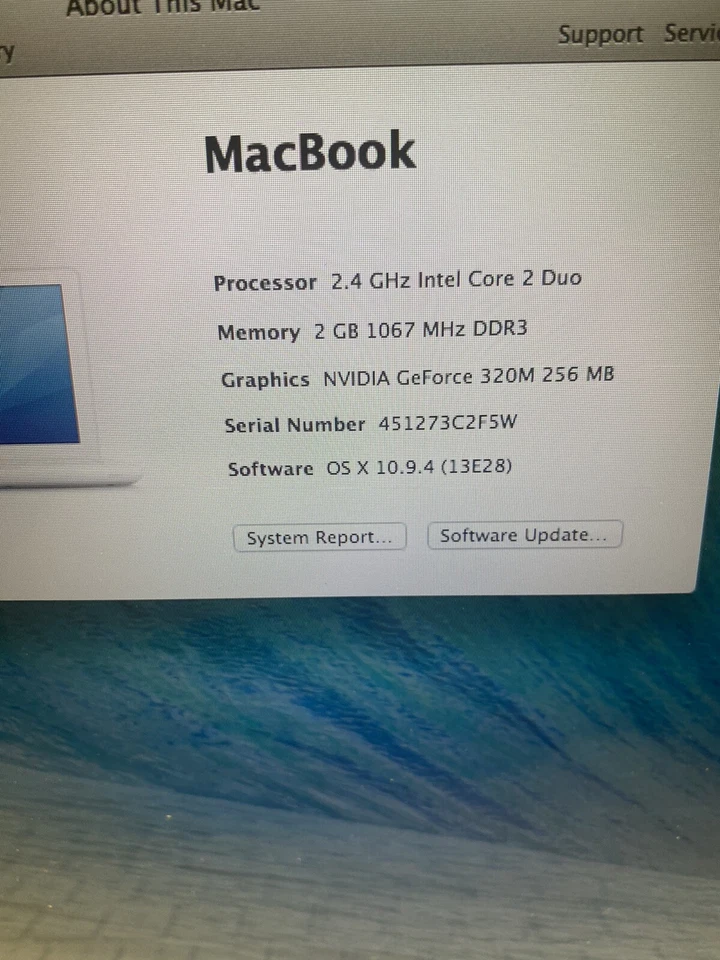 APPLE MACBOOK A1342 13” 250GB HDD, 2GB RAM, WHITE With Office 2008 - Image 4 of 4