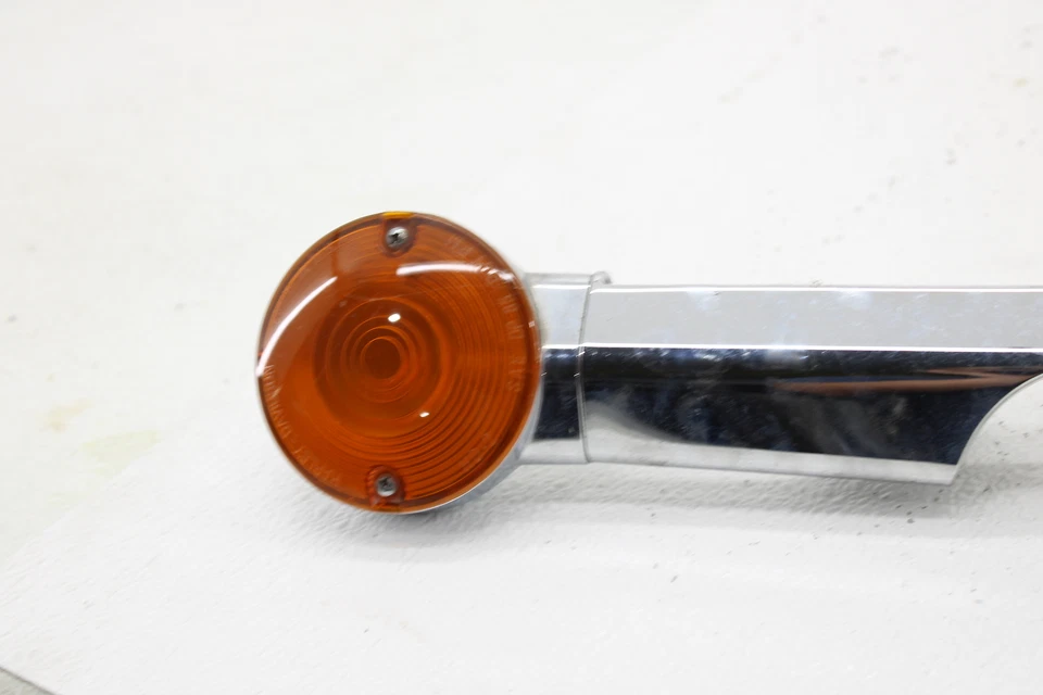 Передняя планка указателя поворота 14-23 Harley Davidson Road King - Изображение 2 из 4