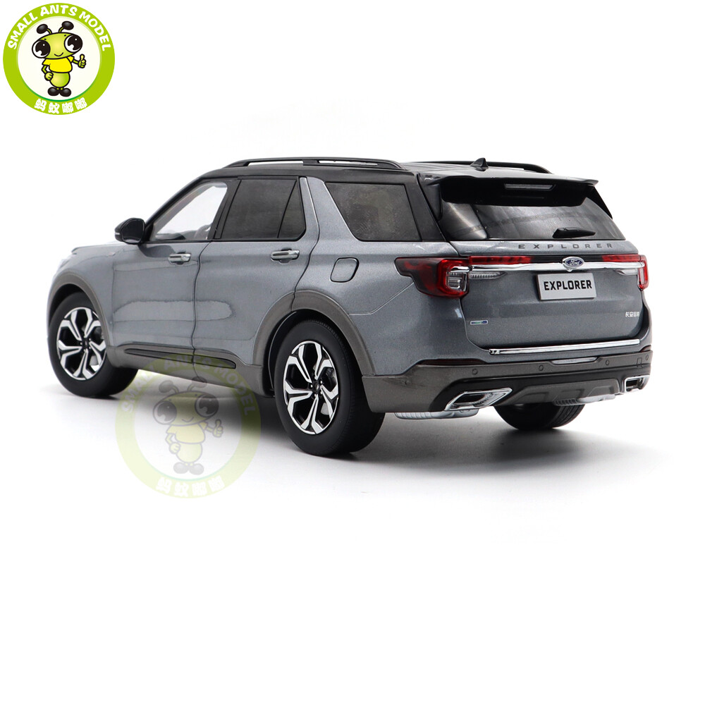 1/18 Ford EXPLORER 2023 Gray Diecast Model Car Toys Gifts For
