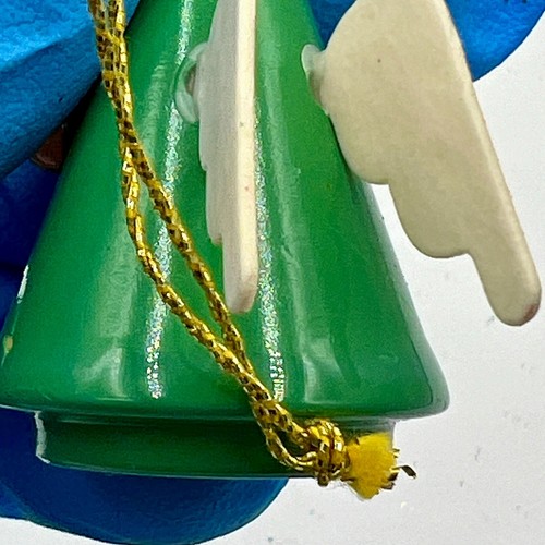 VINTAGE GOULA SPAIN WOOD ORNAMENT ANGEL HOLDING PRESENTS GREEN YELLOW ORANGE - Picture 7 of 10