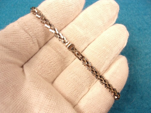 GORGEOUS OLD VTG LADY'S STERLING SILVER "V/V/V/V/V/V" STYLE 7 3/8" LONG BRACELET