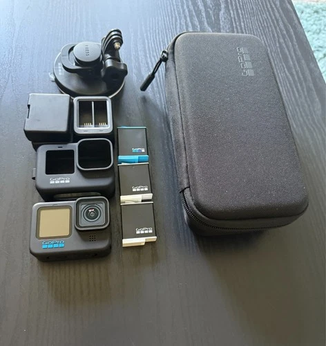 GoPro HERO 10 BUNDLE