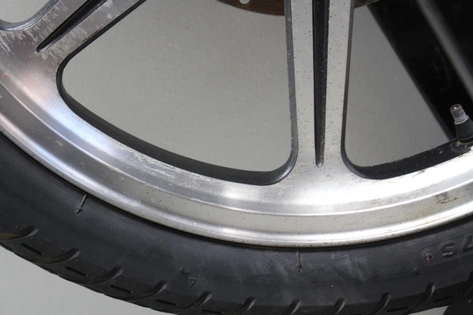 Llanta delantera Kawasaki Vulcan 500 En500a 1990-1996 (recta) Foto 3 de 4