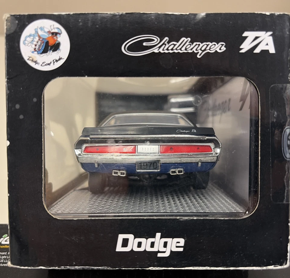 NIB M2 Machines 1970 Dodge Challenger R85 40300 Diecast Model Car 1/24 Scale - Image 4 of 4