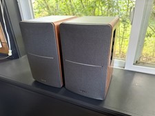 Edifier R1280T Powered Bookshelf Speakers - Wood Finish - Open Box