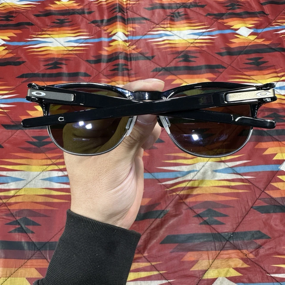 Gafas de sol Oakley OO9394M-0152 52□17 llave de cierre pulidas marcos negros lentes azules Foto 4 de 4