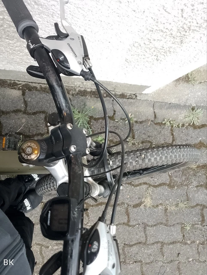 Ich verkaufe mein Fahrrad. Es ist in gutem Zustand. - Bild 2 von 3
