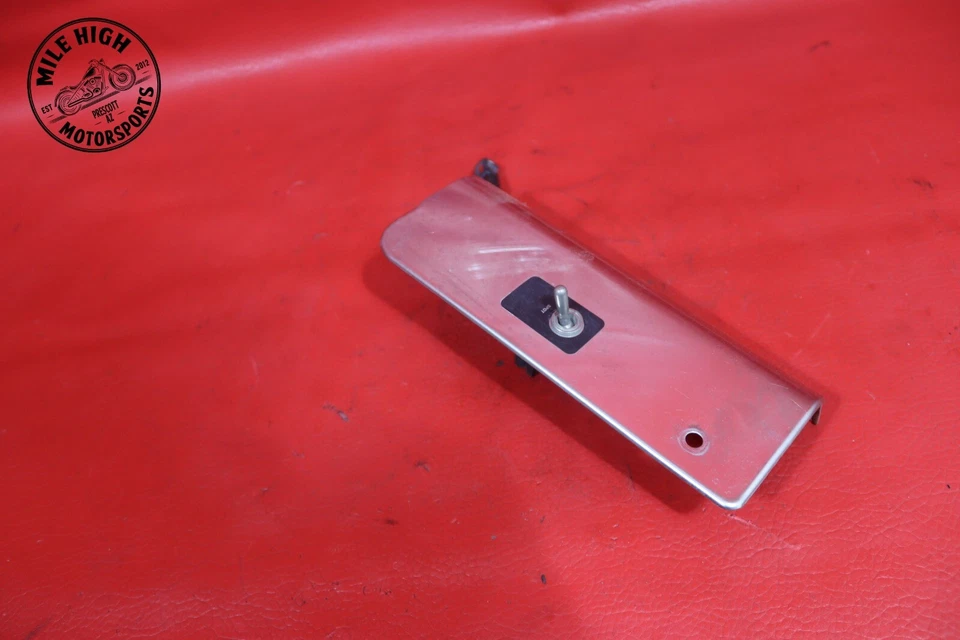 Harley-Davidson Heritage Softail Classic 2015 FLSTC horquilla delantera izquierda cubierta superior Foto 3 de 4