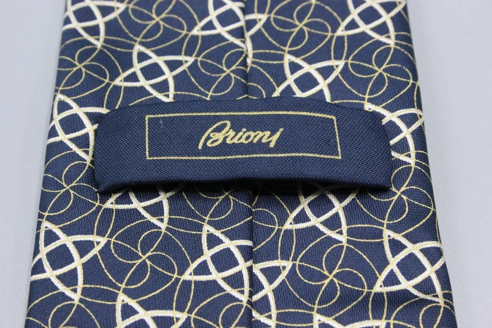 Corbata de seda BRIONI actual. Azul caprichoso con estrellas amarillas. Foto 4 de 4
