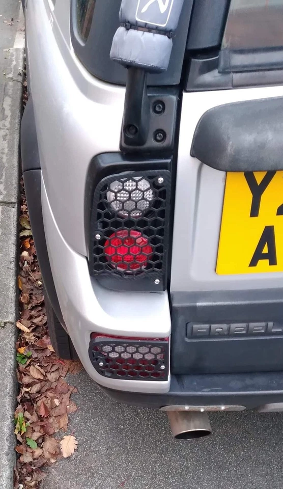 landrover freelander 1 face lift REAR LIGHT GUARDS (full set) - Image 2 of 4