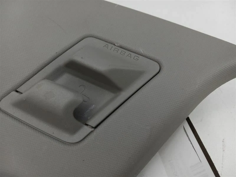 Pilar central superior trasero izquierdo Saturn Outlook 2007-2010 25909  Foto 4 de 4