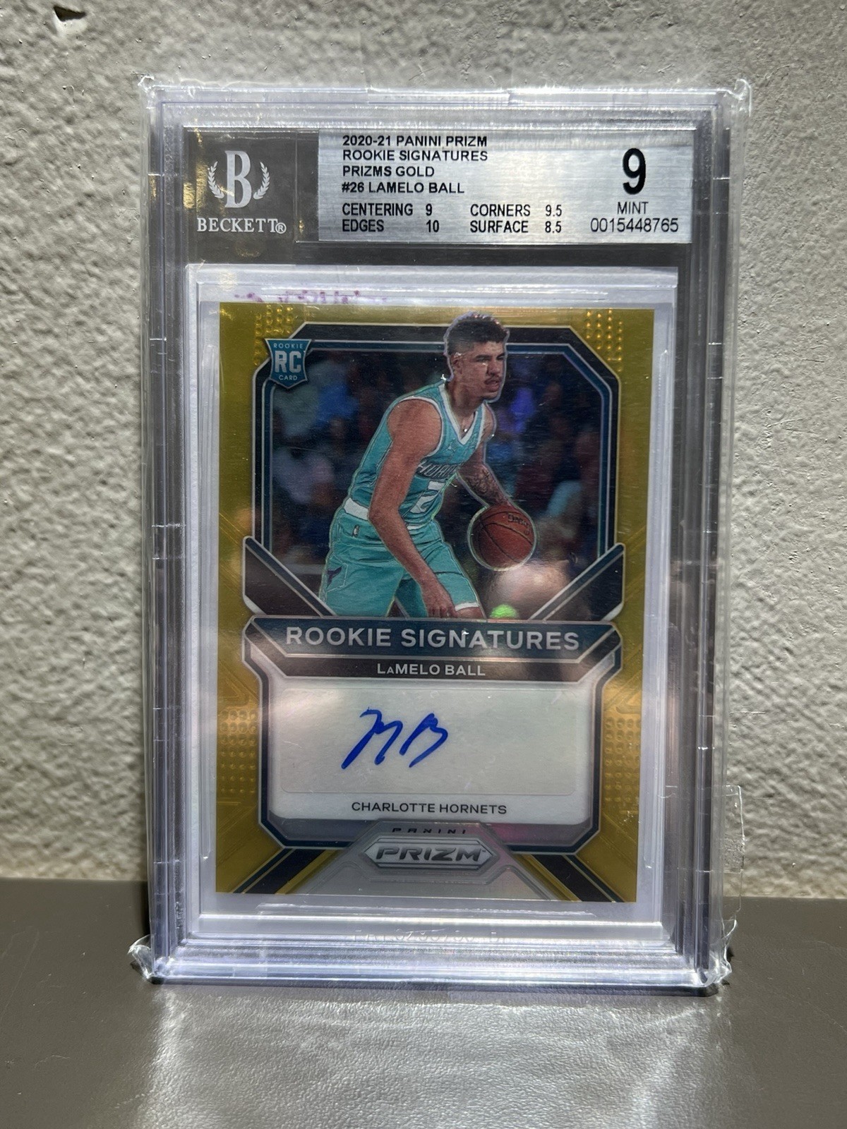 2020 LaMelo Ball Panini Prizm Rookie Signatures GOLD /10 Auto RC BGS 9