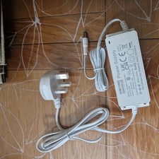 12VDC 5A 2.1mm C+ 1.5M DC lead 1.5M AC lead with UK plug CE UKCA Mark mountable