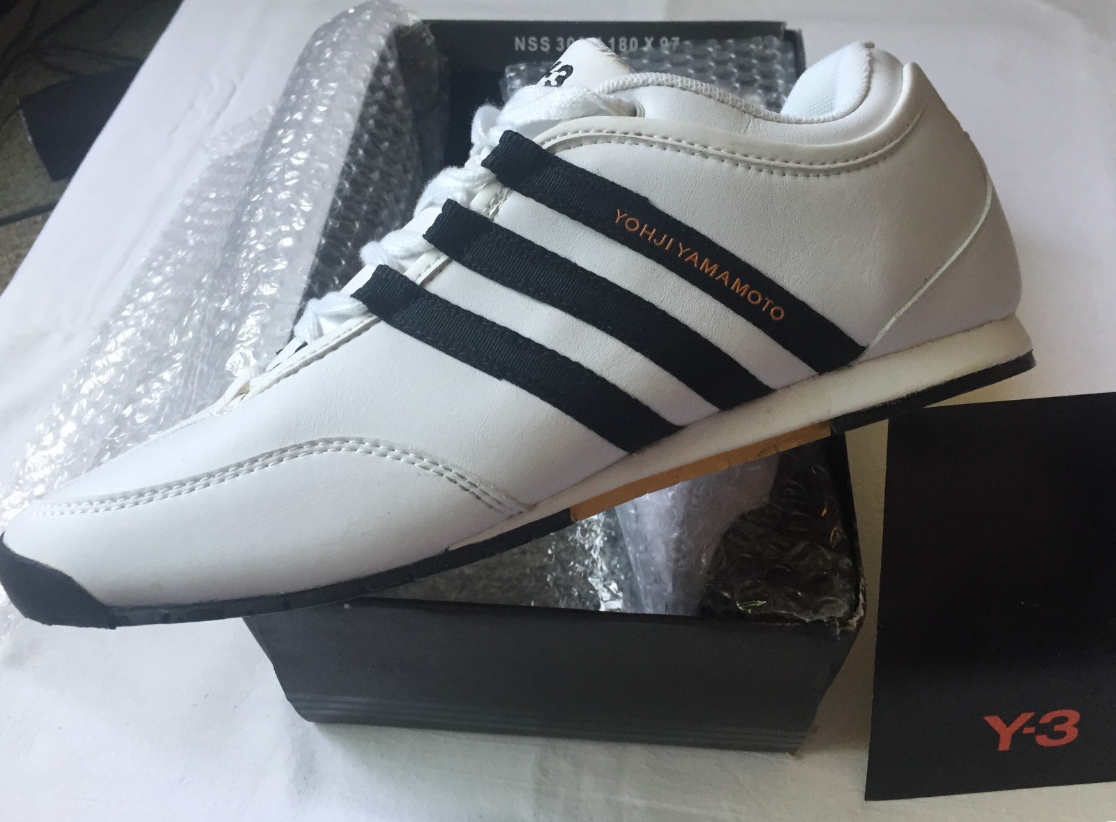 NIB ADIDAS "Y3" YOHJI YAMAMOTO BOXING SNEACKERS. SIZE 9.0