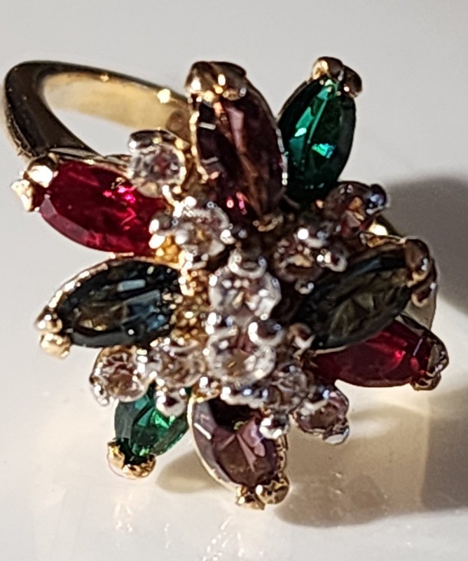 Vintage Women's EDCO Signed Gold Tone Cocktail Ring With Multicolor Stones SZ 5½
