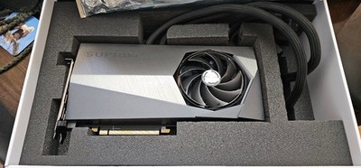MSI GeForce RTX 4090 MSI Suprim Liquid X - Excellent Condition