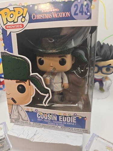 FUNKO POP! MOVIES CHRISTMAS VACATION #243 COUSIN EDDIE - Picture 3 of 8