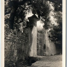 c1920s Pascali, Italia RPPC Villa Aldobrandini cancello in ferro ingresso pietra muro A361