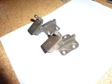 2 x Scharniere für versenkbare Nähmaschinen Halterung Singer Pfaff Befestigung
