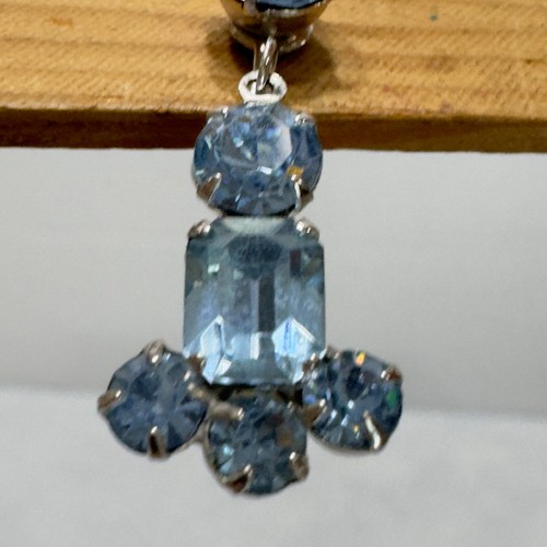 Vintage Coro Light Baby Blue Drop Rhinestone Dangle Screw Back Earrings Signed - Picture 4 of 9