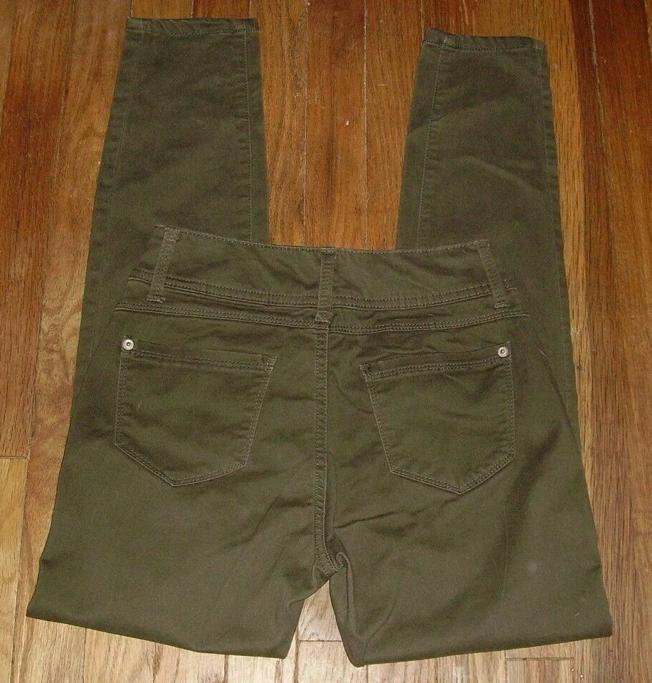 No boundaries khaki shop skinny jeans