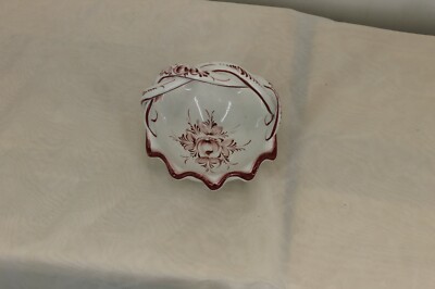 DELICATE ROSE COLORED PORCELAIN HAND PAINTED VINTAGE BASKET WITH WOVEN HANDLE