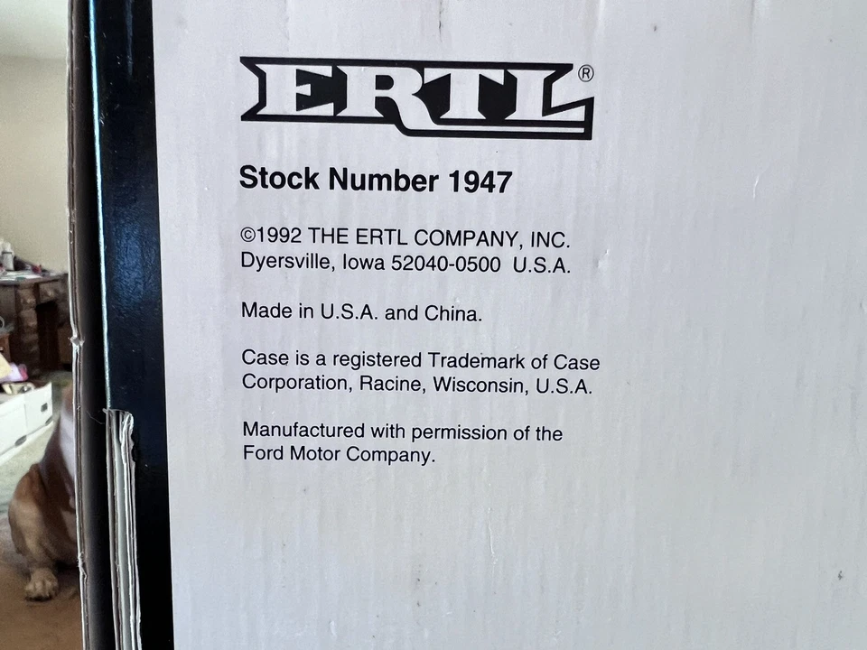 1992 ERTL SIGNATURE EDITION Diecast "47th ANIVERSARY COLLECTOR'S SET" Stock#1947 - Image 4 of 4