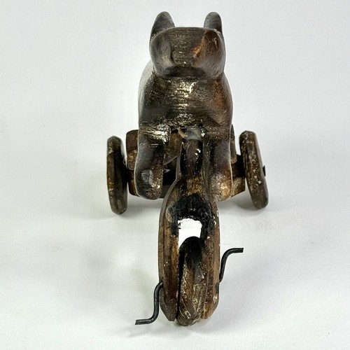 Coniglio/coniglietto su ruote in legno intagliato a mano arte popolare vintage fatto a mano - antico? - Foto 7 di 23