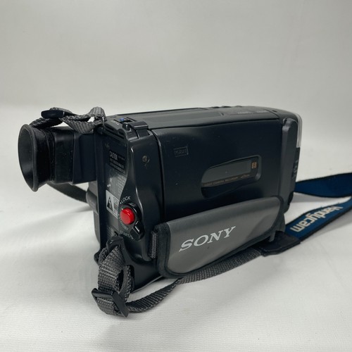 WORKING Sony Handycam CCD-TR96 Video 8 Camcorder with manual and bag ** READ - Picture 3 of 5