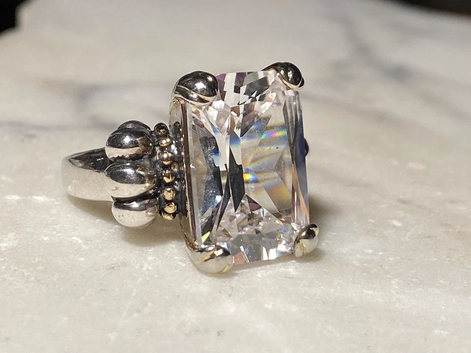 Anillo de plata 925 corte esmeralda circonita cúbica cristal acento caviar Foto 3 de 4