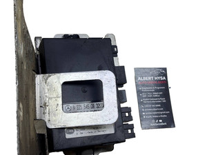 Mercedes-Benz W221  Control Unit Towbar A2215450832 02 Hella