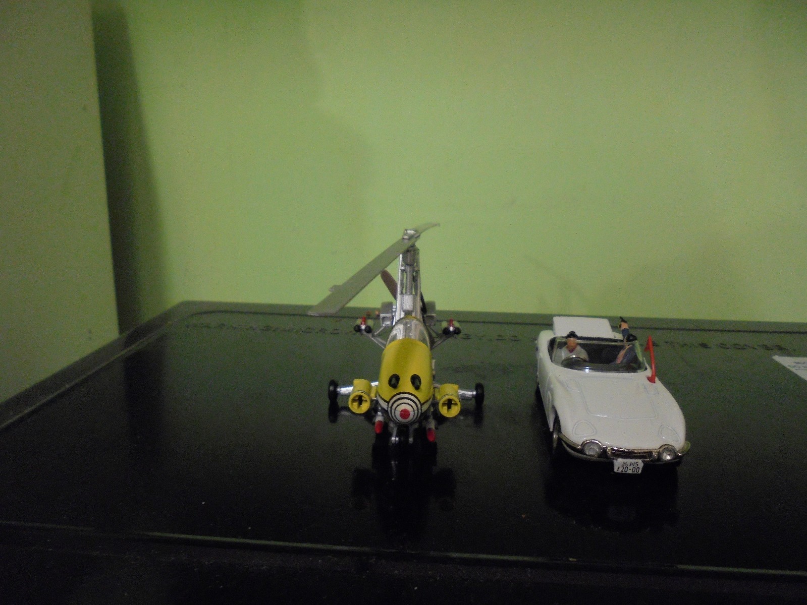 Picture 1 of 8