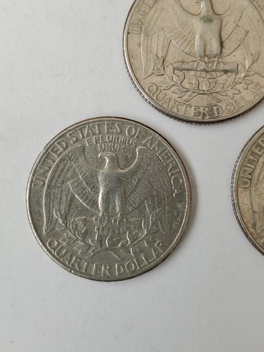 Three Quarters 1983 P & 1983 D Coin US Circulated Ungraded American Collectable - Picture 14 of 15